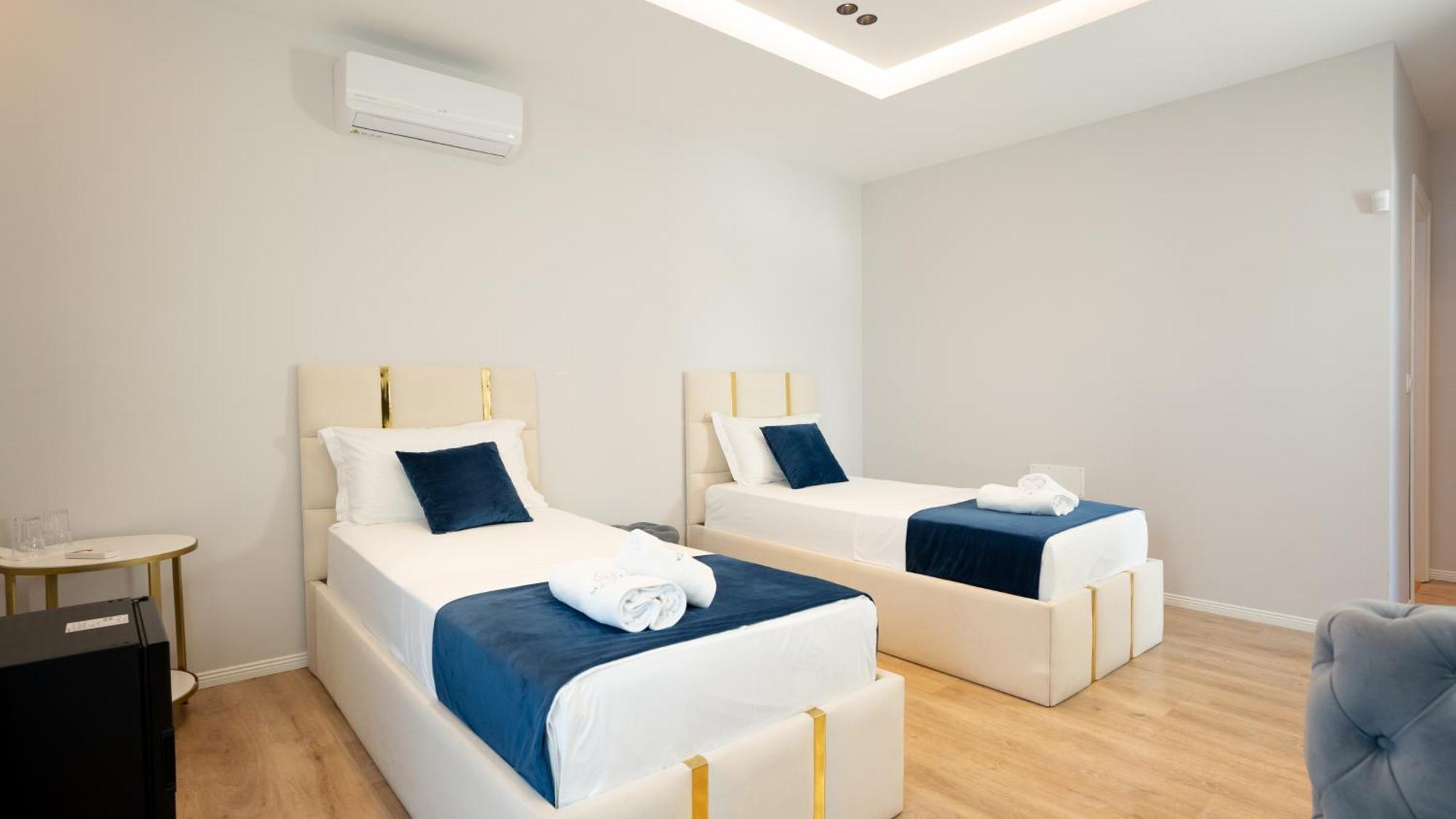 Sea Queen Luxury Hotel Radhimë Εξωτερικό φωτογραφία