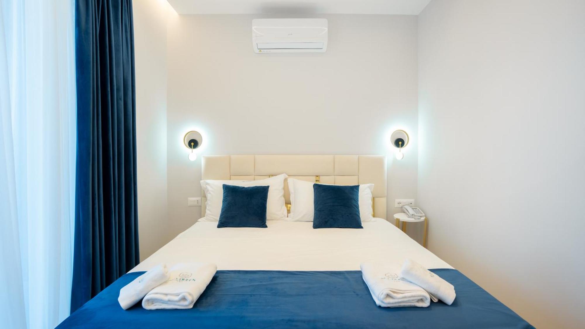 Sea Queen Luxury Hotel Radhimë Εξωτερικό φωτογραφία
