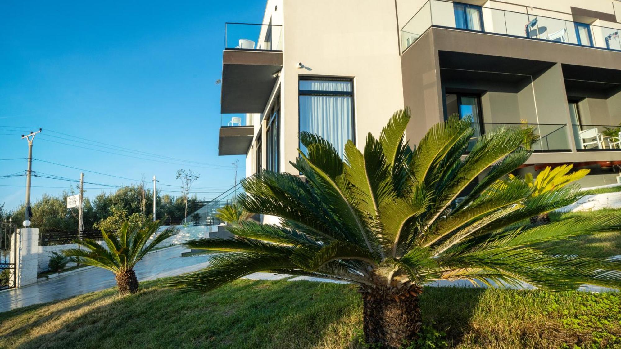 Sea Queen Luxury Hotel Radhimë Εξωτερικό φωτογραφία