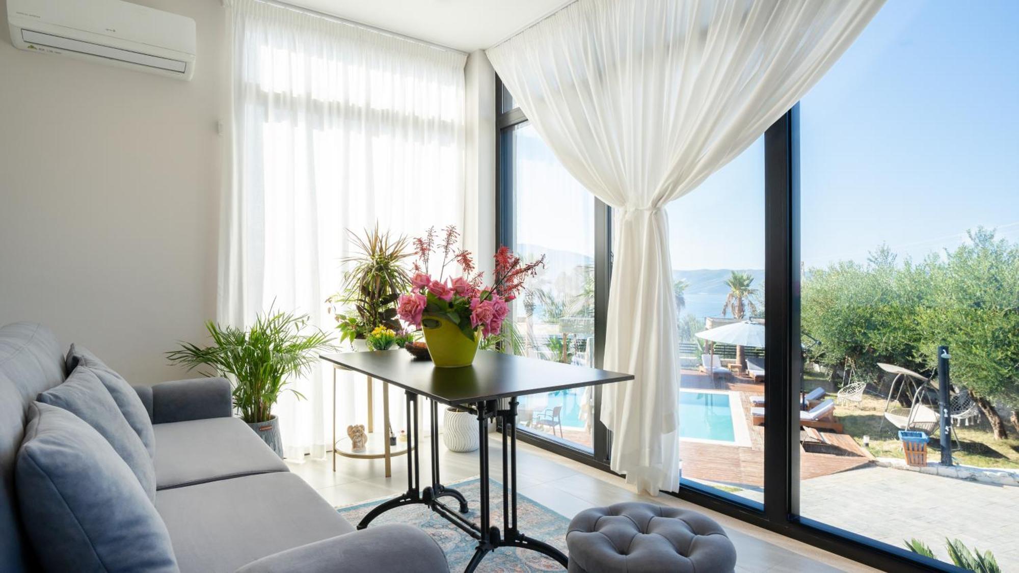 Sea Queen Luxury Hotel Radhimë Εξωτερικό φωτογραφία