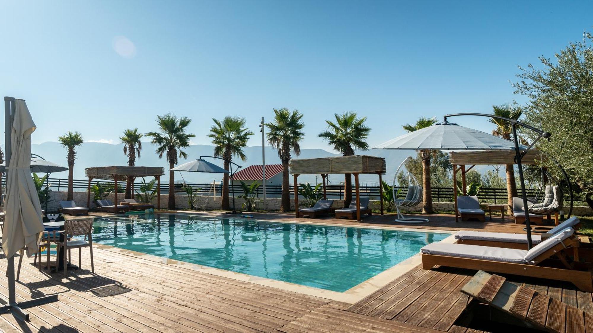 Sea Queen Luxury Hotel Radhimë Εξωτερικό φωτογραφία