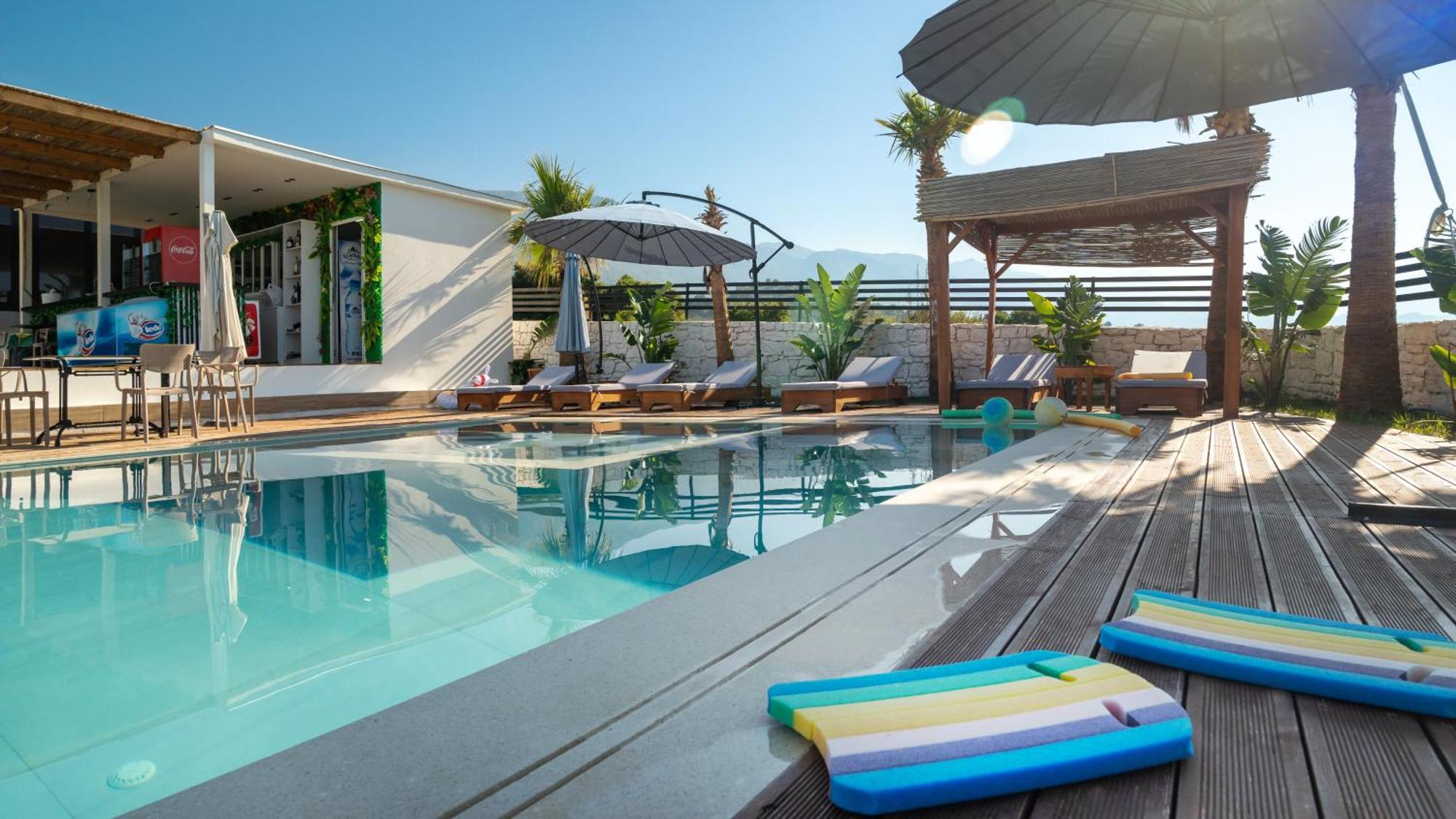Sea Queen Luxury Hotel Radhimë Εξωτερικό φωτογραφία