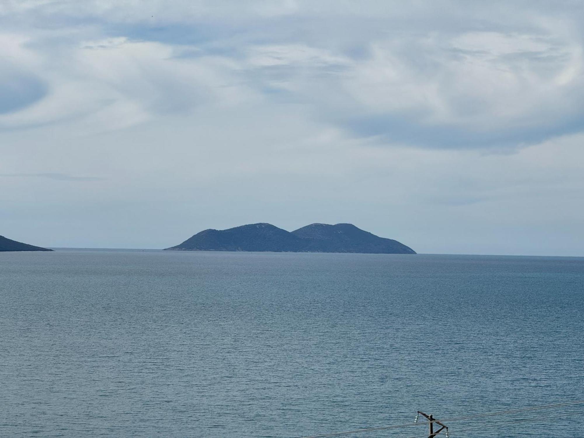 Sea Queen Luxury Hotel Radhimë Εξωτερικό φωτογραφία